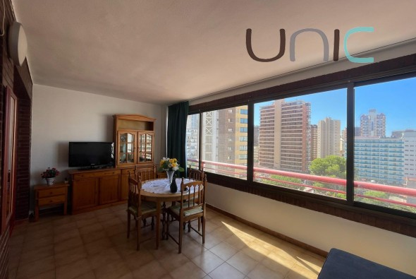 Apartamento - Alquiler a largo plazo - Benidorm - Benidorm