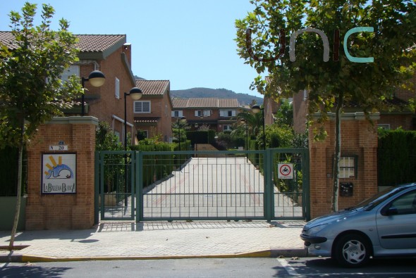 Casa adosada - Alquiler a largo plazo - Albir - 2244