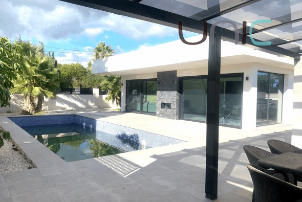Villa - Resale - Alfaz del Pi - 1700