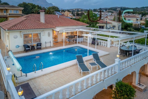 Villa - Resale - Alfaz del Pi - 2372