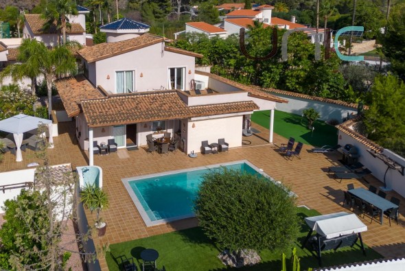 Villa - Resale - Alfaz del Pi - Alfaz del Pi