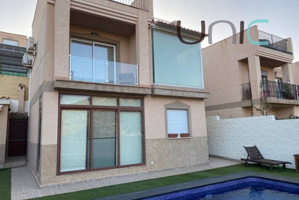 Villa - Resale - La Nucia - 1886