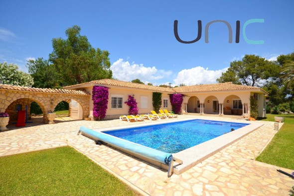 Villa - Sale - Alfaz del Pi - 1040