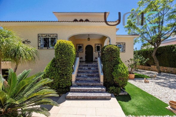 Villa - Sale - Benidorm - Benidorm