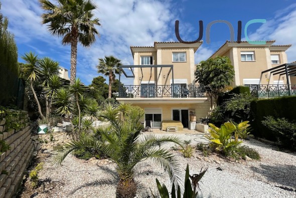 Villa - Sale - La Nucia - 2129