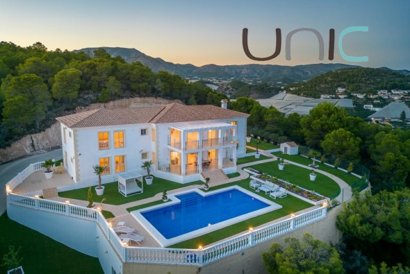 Villa - Sale - La Nucia - 2183