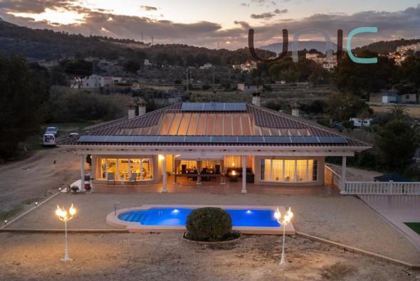Villa - Venta - Alfaz del Pi - 2366