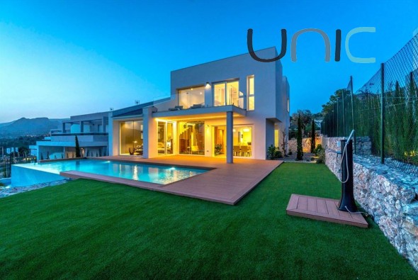 Villa - Venta - Finestrat - 2110