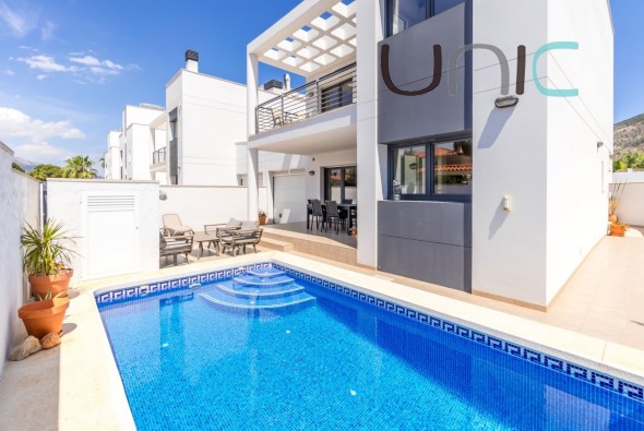 Villa - Verkoop - Albir - Albir