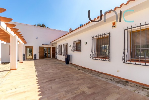 Villa - Verkoop - Alfaz del Pi - Alfaz del Pi