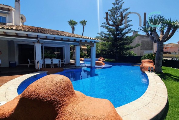 Villa - Verkoop - Benidorm - 1776