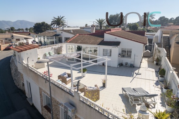 Villa - Verkoop - La Nucia - 2425