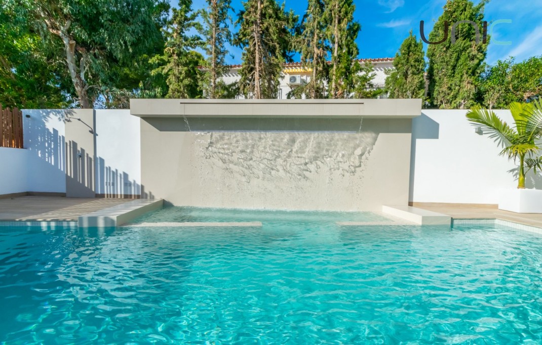 Nueva construcción  - Villa - Albir