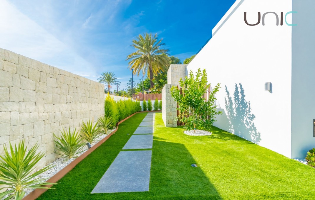 Nueva construcción  - Villa - Albir