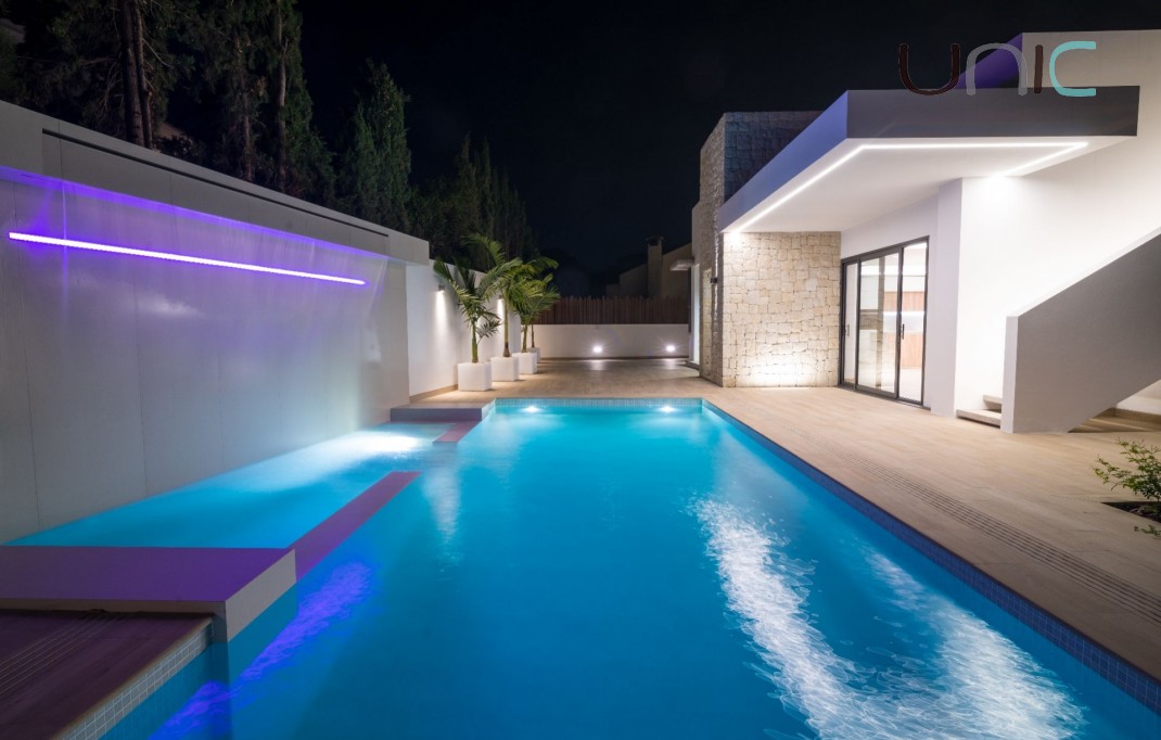 Nueva construcción  - Villa - Albir