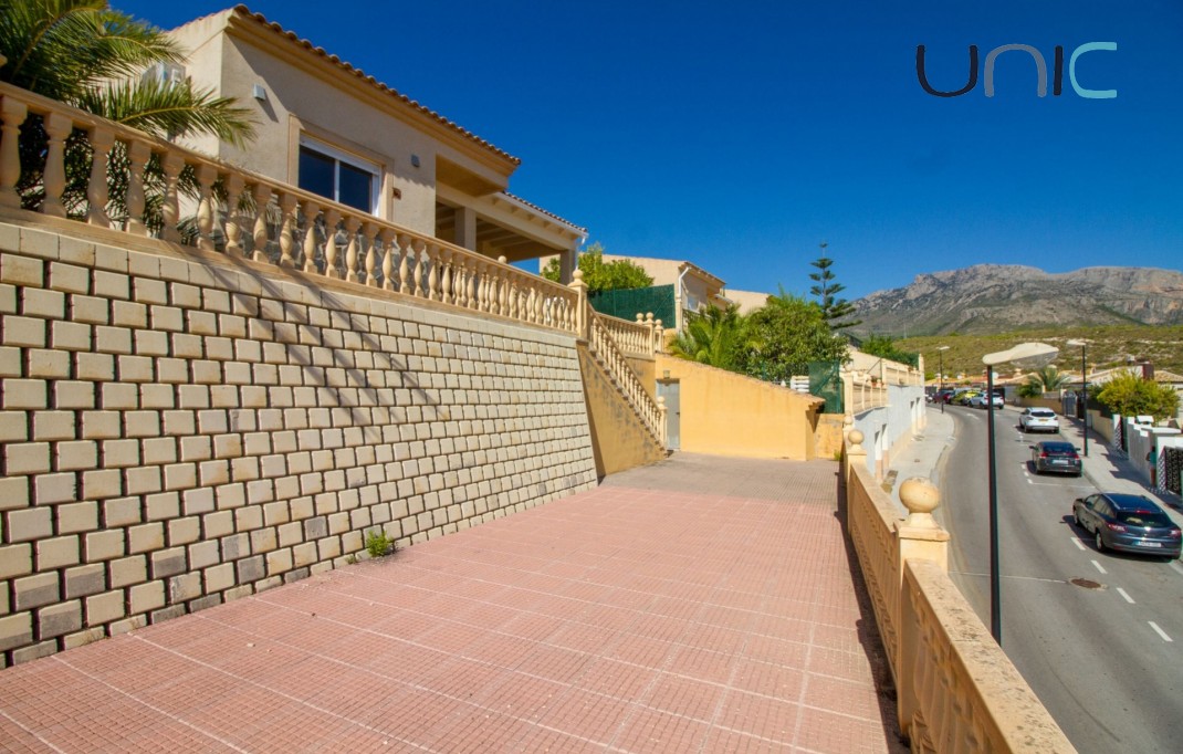 Venta - Chalet independiente - La Nucia