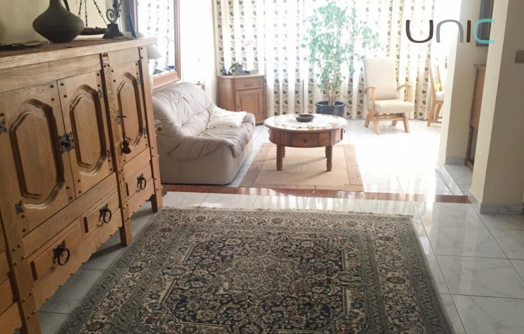 Resale - Villa - La Nucia