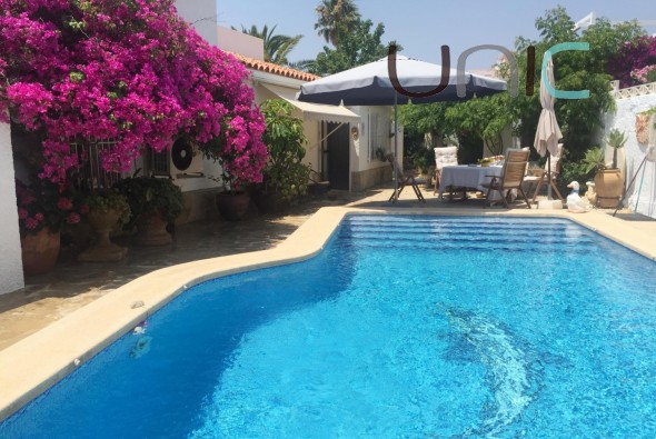 Resale - Villa - La Nucia