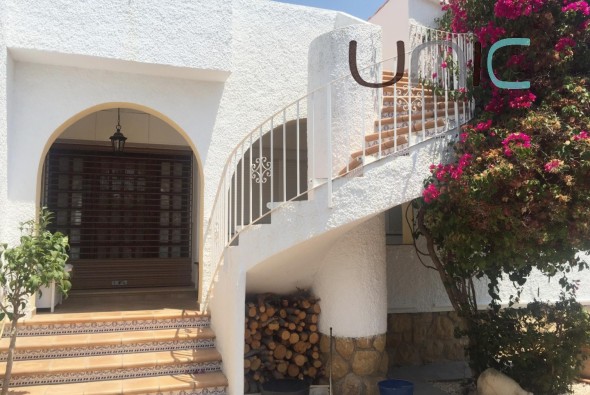 Resale - Villa - La Nucia