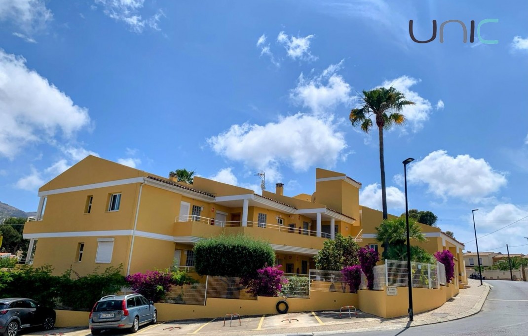 Alquiler a largo plazo - Apartamento - Albir