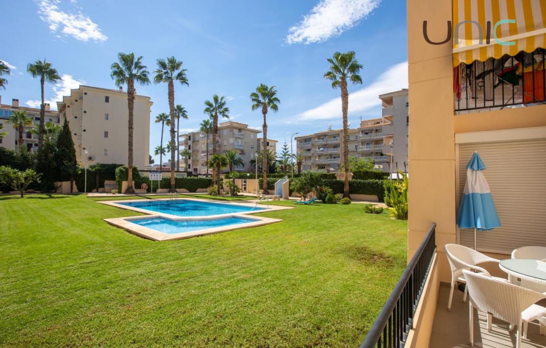 Resale - Appartement - Albir