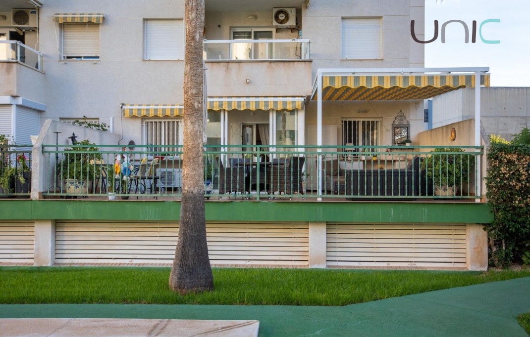 Resale - Wohnung - Albir