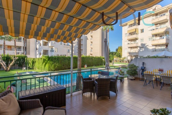 Resale - Wohnung - Albir