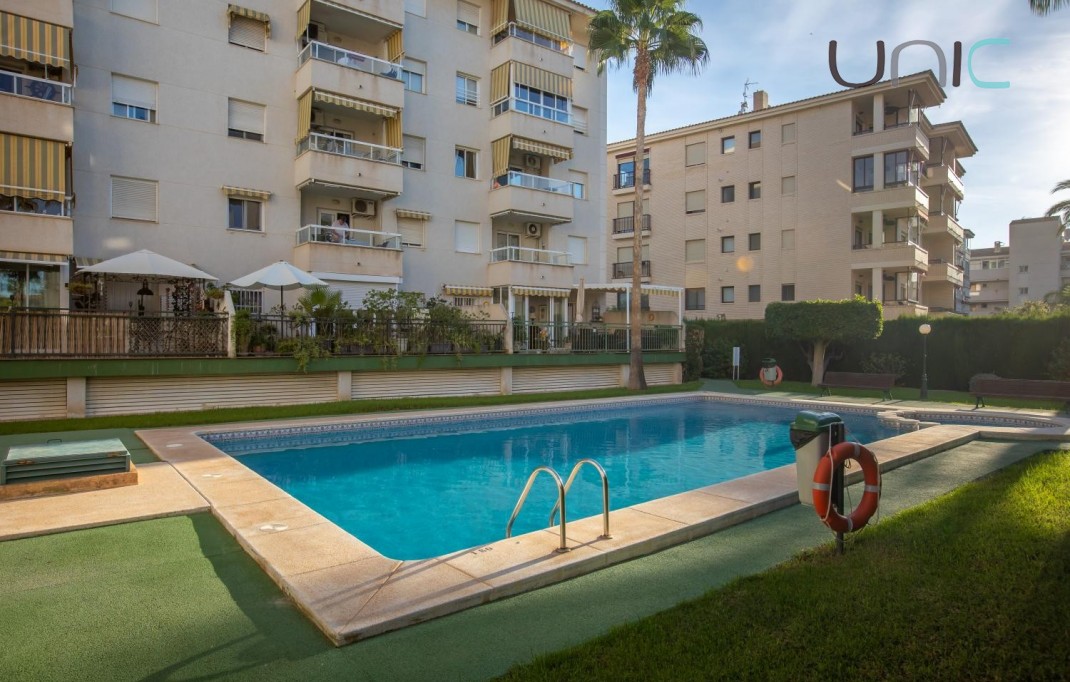 Resale - Wohnung - Albir