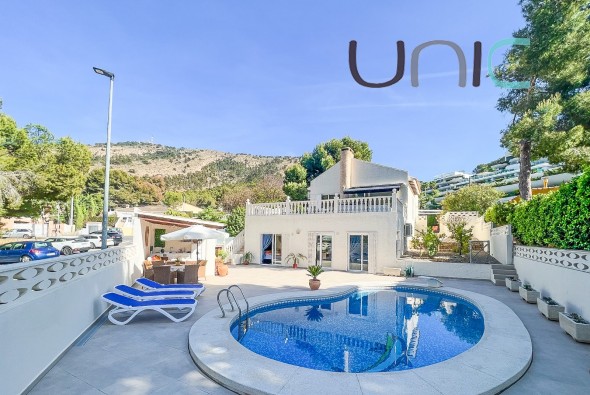 Venta - Chalet independiente - Albir