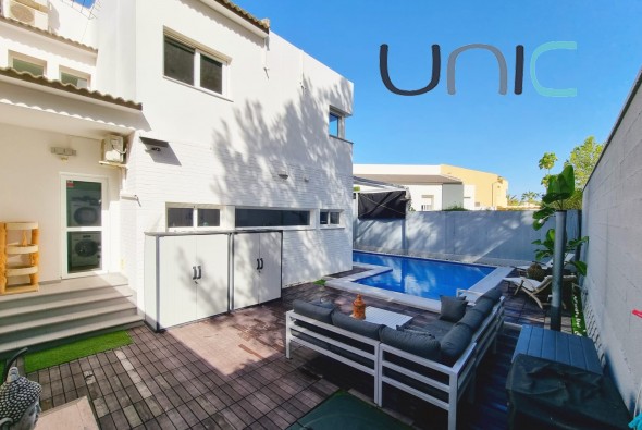 Sale - Villa - Albir