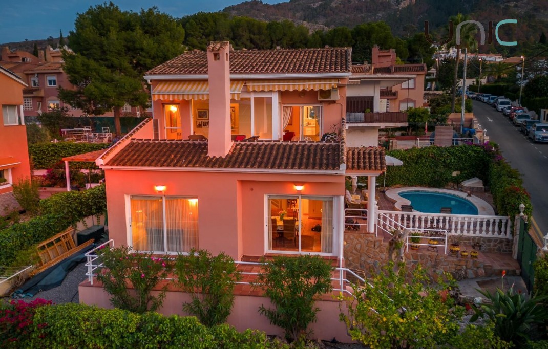 Venta - Chalet independiente - Albir