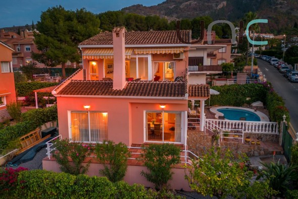 Venta - Chalet independiente - Albir