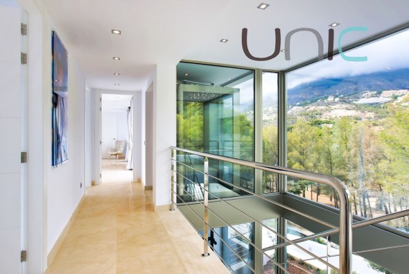 Resale - Villa - Altea