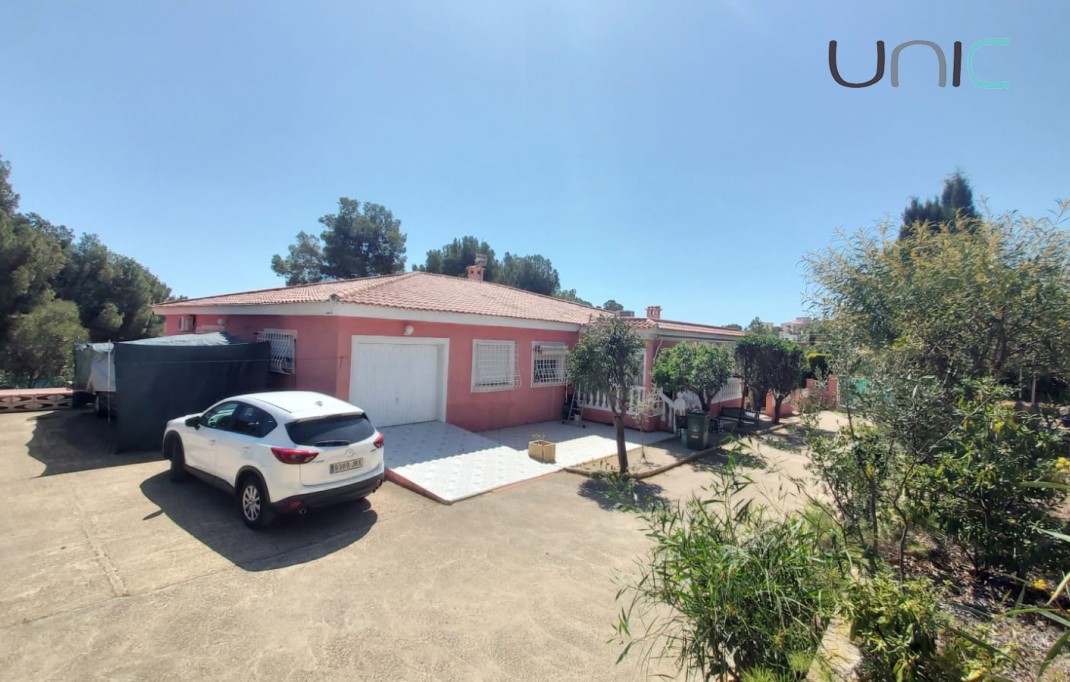 Sale - Villa - La Nucia