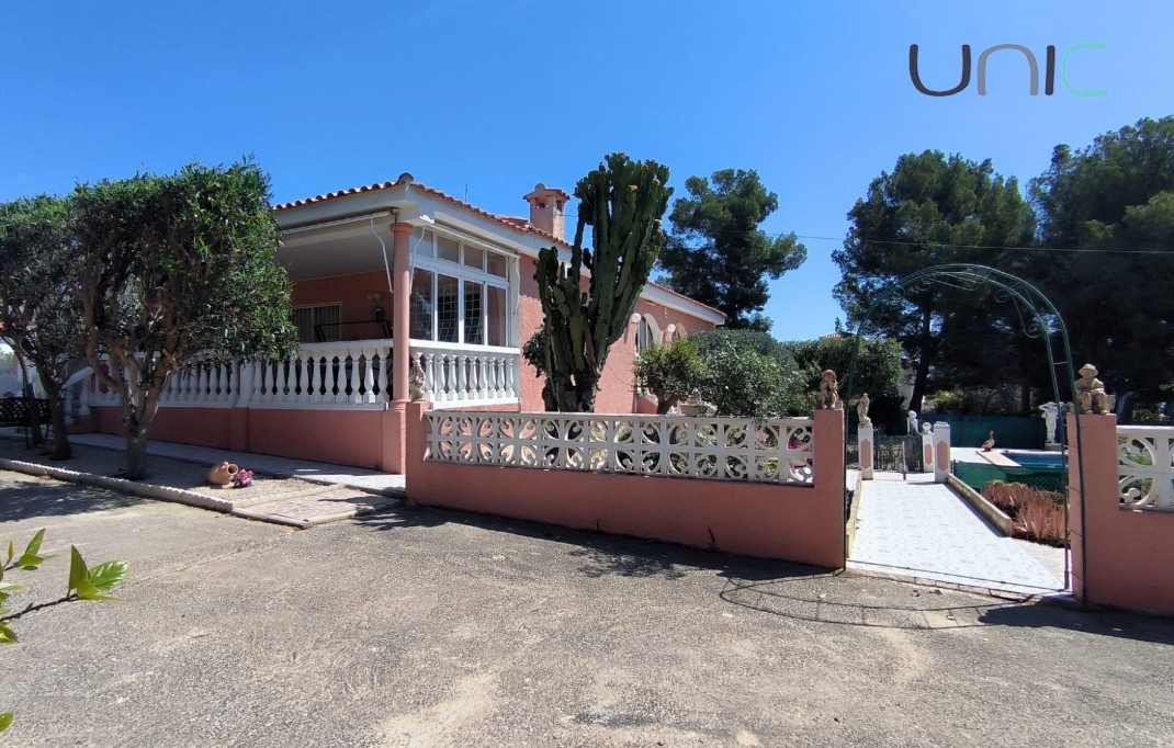 Sale - Villa - La Nucia