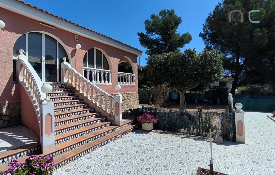 Sale - Villa - La Nucia