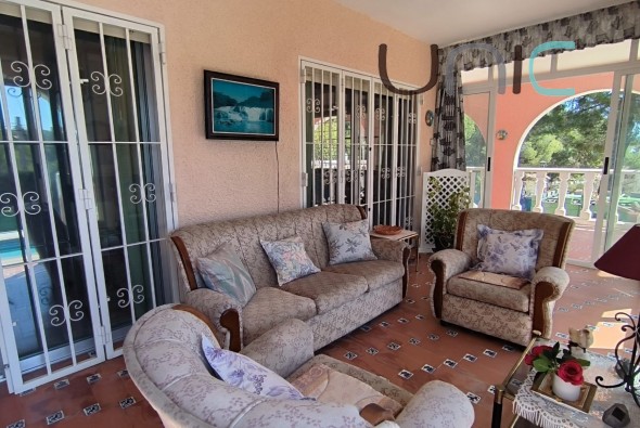 Sale - Villa - La Nucia
