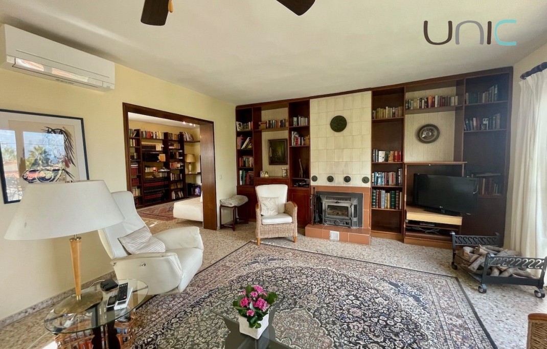 Sale - Villa - La Nucia - Coloma