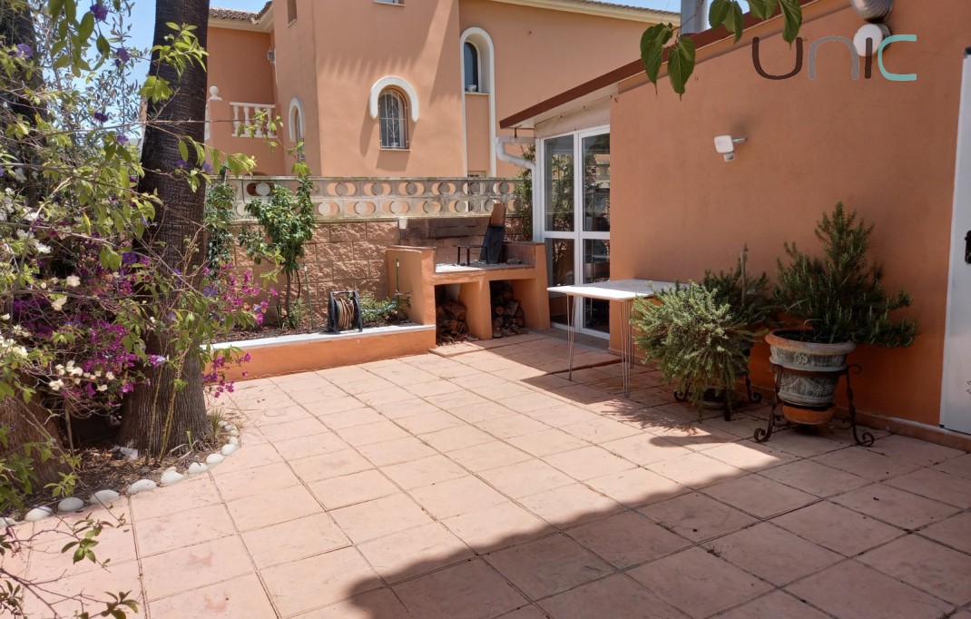 Sale - Villa - Albir