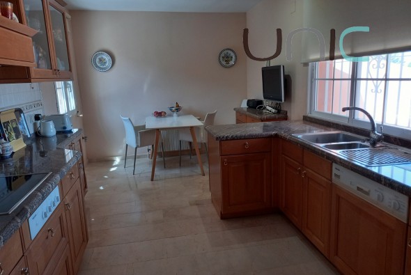 Sale - Villa - Albir