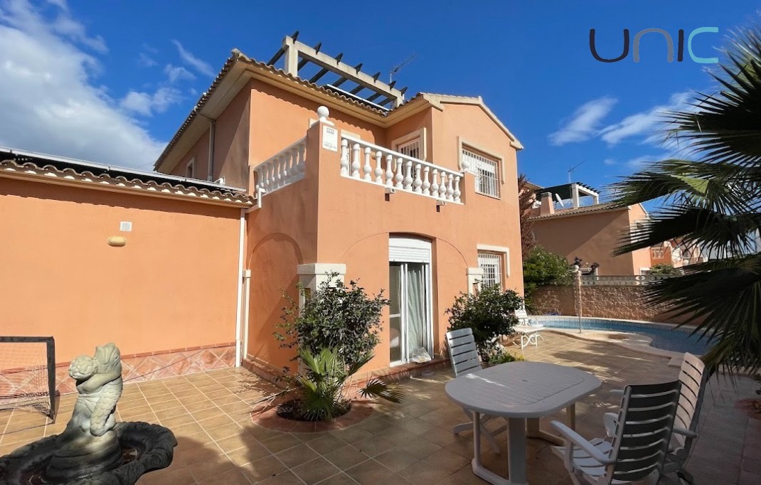 Sale - Villa - Albir