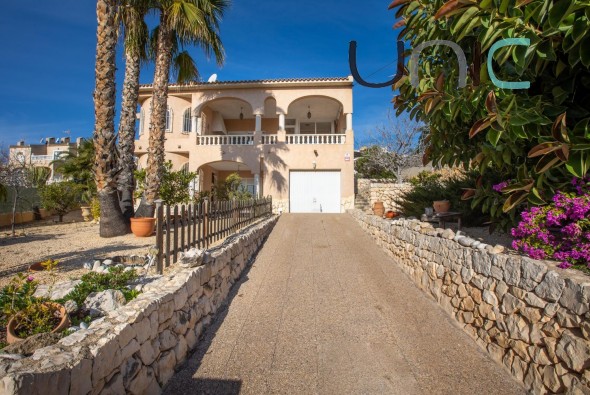 Sale - Villa - Altea