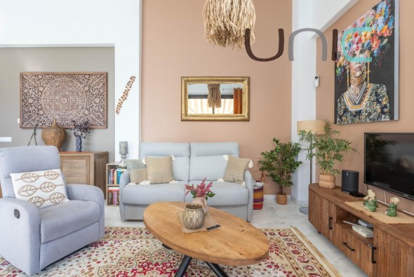 Resale - Villa - Polop de La Marina