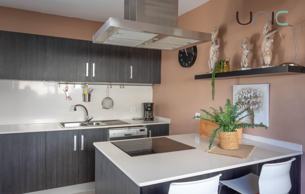 Resale - Villa - Polop de La Marina