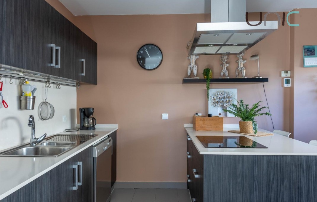 Resale - Villa - Polop de La Marina