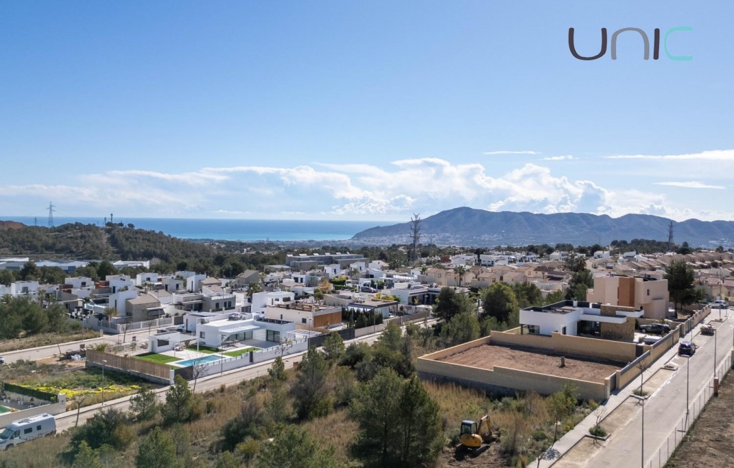 Resale - Villa - Polop de La Marina