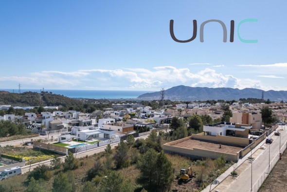 Resale - Villa - Polop de La Marina