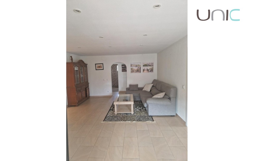 Resale - Villa - Albir