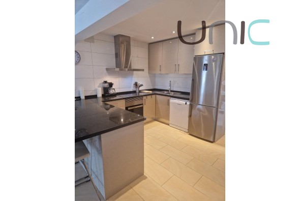 Resale - Villa - Albir