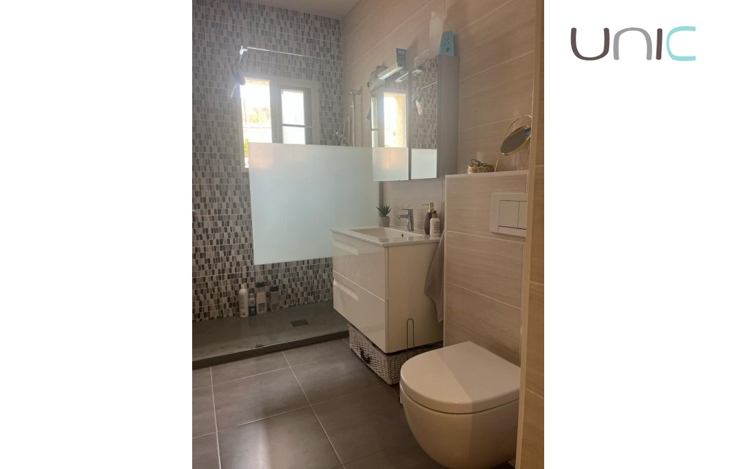 Resale - Villa - Albir